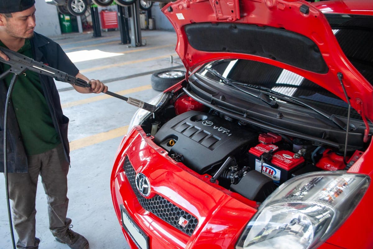 Diagnóstico de aire acondicionado automotriz